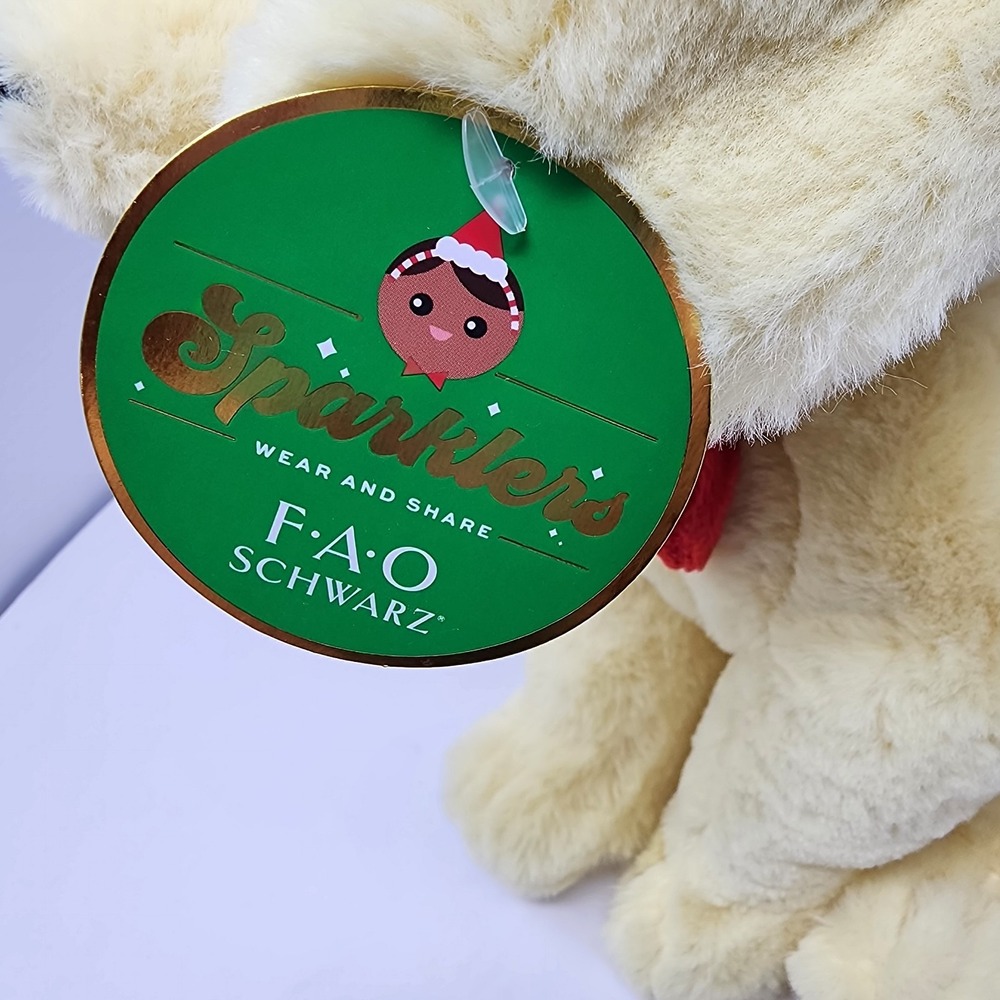 FAO Schwarz Labrador with Santa Hat 12" Stuffed Animal | New | Plush Stuffed Pet - Picture 6 of 9